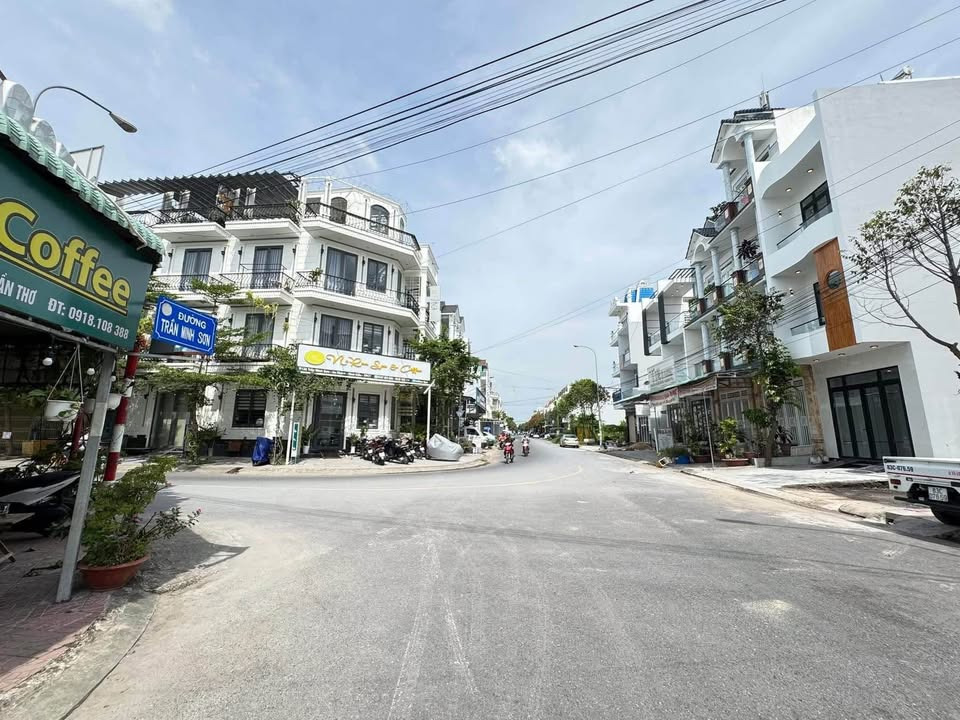 Bán nhà riêng quận 2 thành phố Hồ Chí Minh giá 6.6 tỷ-1