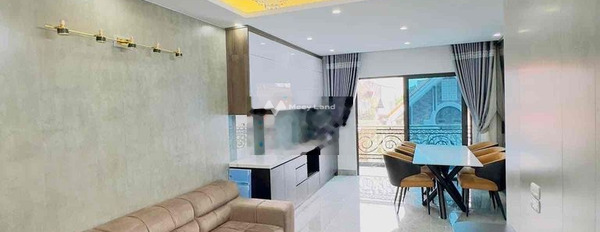 Căn nhà gồm có tất cả 4 phòng ngủ, bán nhà ở có diện tích gồm 43m2 bán ngay với giá siêu rẻ từ 5.2 tỷ vị trí đặt ở trung tâm Lê Văn Lương, Hà Nội-02