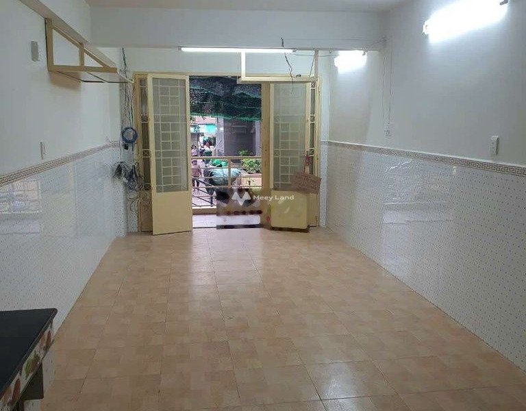 Thừa không ở tới cho thuê nhà có một diện tích là 36m2 giá thuê cực kì tốt 10 triệu/tháng tọa lạc tại Nguyễn Kim, Quận 10 lh biết chi tiết-01