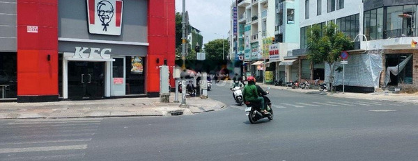 Cho thuê nhà vị trí đẹp tọa lạc ở Tân Phú, Hồ Chí Minh, thuê ngay với giá siêu rẻ từ 150 triệu/tháng diện tích 375m2, tổng quan nhà thì gồm có 1 PN-02