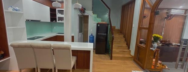 Nhà gồm 4 phòng ngủ bán nhà ở có diện tích chung là 62m2 giá mua liền tay 12.5 tỷ vị trí thuận lợi ngay tại Nguyễn Cảnh Dị, Tân Bình-03