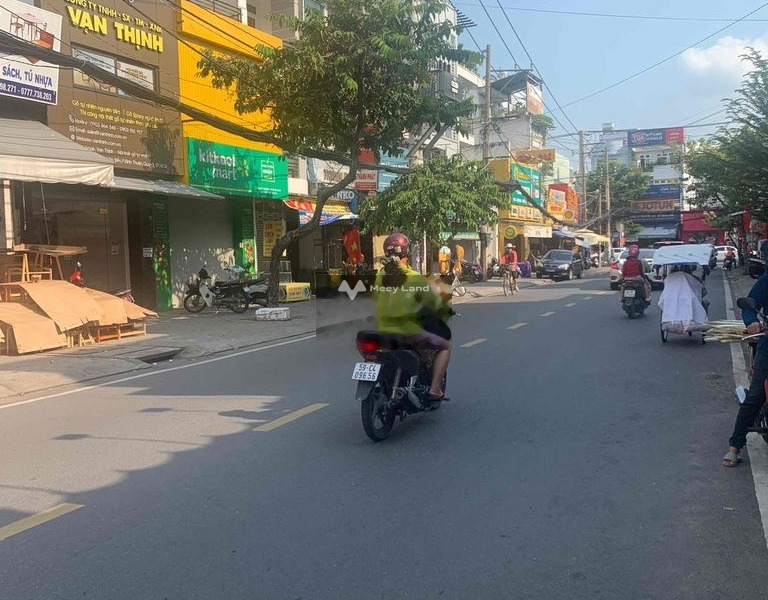 Lâm Văn Bền, Hồ Chí Minh 25 tỷ bán đất, hướng Đông diện tích gồm 132m2-01