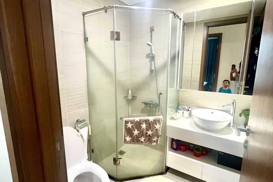 Chính chủ cần bán căn hộ 2PN1WC, DT 52m2 giá 3 tỷ ở Vinhomes Greenbay Mễ Trì,LH 0912 342 *** -01