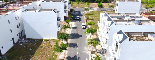 Chính chủ cần bán lô 68m2, khu nhà ở Vietsing Phú Chánh, Bình Dương-03