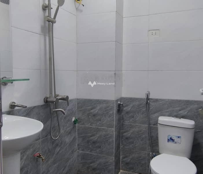 Diện tích gồm 55m2 bán nhà Nằm ngay trên Phùng Khoang, Thanh Xuân Nam tổng quan bên trong nhà có 3 phòng ngủ 3 WC liên hệ ngay để được tư vấn-01