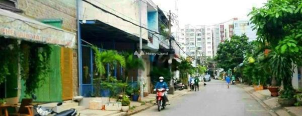 Giá khoảng 12 triệu/tháng, cho thuê nhà diện tích tổng là 72m2 vị trí đặt ngay trên Bình Tân, Hồ Chí Minh bãi đậu xe rộng-03