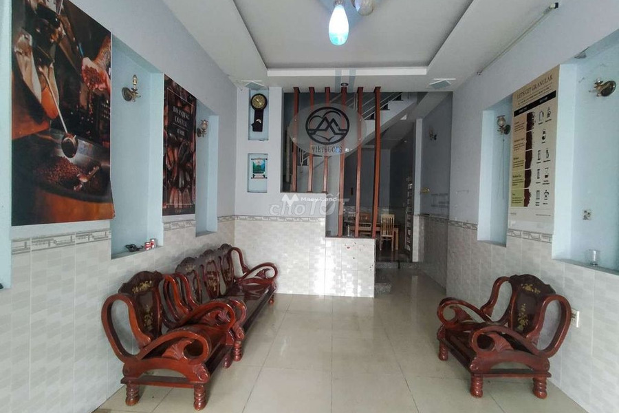 Cho thuê nhà mặt tiền nằm ở An Phú, Thuận An, giá thuê mềm 8 triệu/tháng với diện tích khoảng 70m2, trong ngôi nhà này gồm 2 phòng ngủ-01