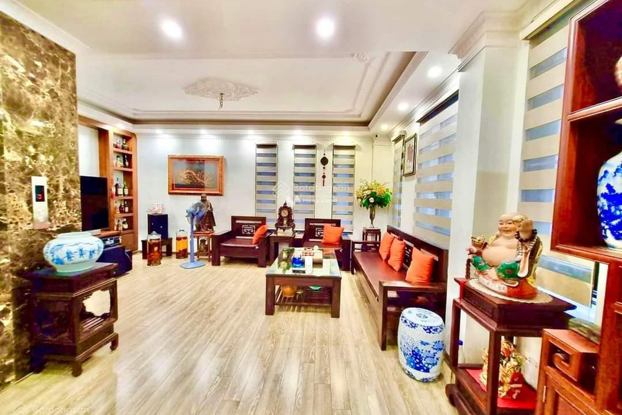 Giá 13 tỷ bán nhà diện tích rộng 70m2 tọa lạc ngay ở Phú Diễn, Hà Nội trong căn này thì có 6 phòng ngủ liên hệ chính chủ-01