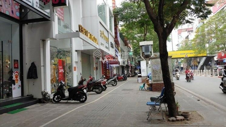 Ở Thái Hà, Hà Nội cho thuê cửa hàng 50 triệu/tháng mt 15 mét khu vực dân cư