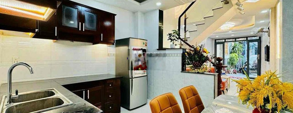 Có diện tích gồm 32m2 bán nhà vị trí đẹp tọa lạc ngay tại Gò Vấp, Hồ Chí Minh tổng quan căn này 2 PN 2 WC khách có thiện chí liên hệ ngay.-03