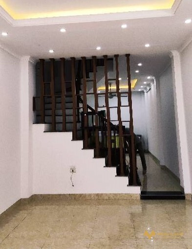 Bán nhà Đức Giang, Long Biên 52m2, chỉ 5,75 tỷ, ô tô tránh ở sướng-01