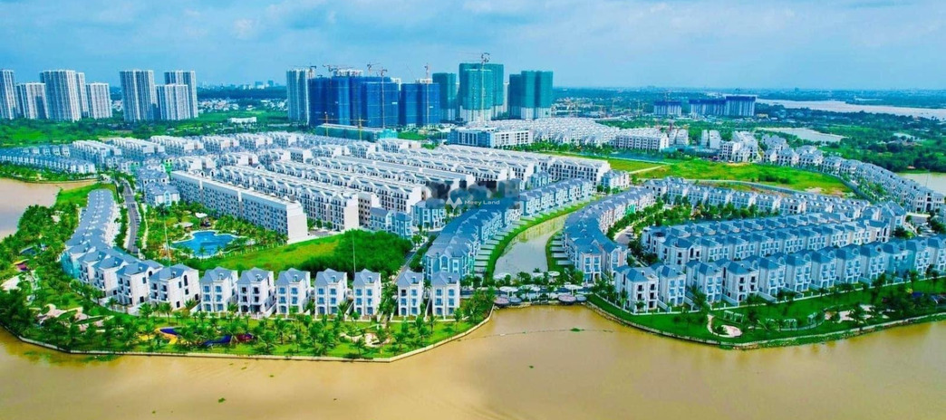 Bán biệt thự Có tổng diện tích 450m2 bán ngay với giá cực tốt chỉ 40.5 tỷ vị trí hấp dẫn nằm ở Nguyễn Xiển, Hồ Chí Minh