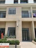 Căn hộ nhìn chung có tổng 3 PN, bán chung cư nằm tại Phan Chu Trinh, Hiệp Phú, căn này gồm 3 PN vui lòng liên hệ để xem trực tiếp-03