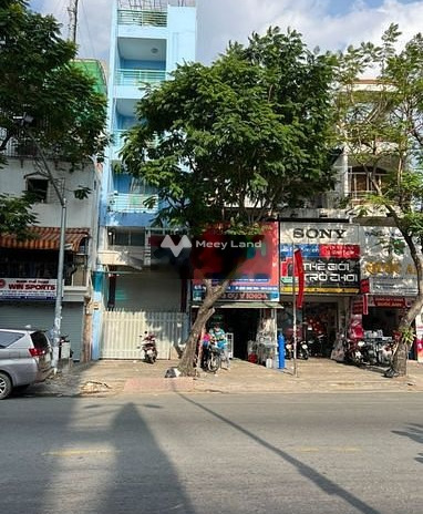 Xoay vốn cho thuê cửa hàng có diện tích thực 400m2 tọa lạc ngay ở Thành Thái, Hồ Chí Minh giá thuê cực êm 60 triệu/tháng