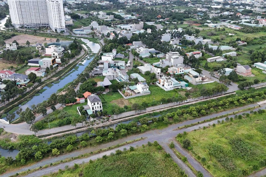 Vị trí đẹp nằm ngay Quốc Lộ 13, Hồ Chí Minh bán đất có diện tích gồm 245m2-01
