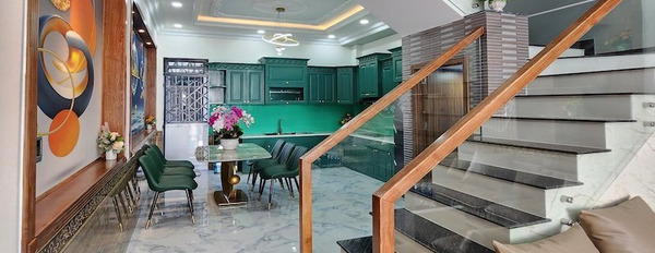 Nhà khu dân cư mặt tiền DT743A, sát đường Quốc Lộ 1K 100m, 240m2, nhà xây mới, giá 4,8 tỷ-02