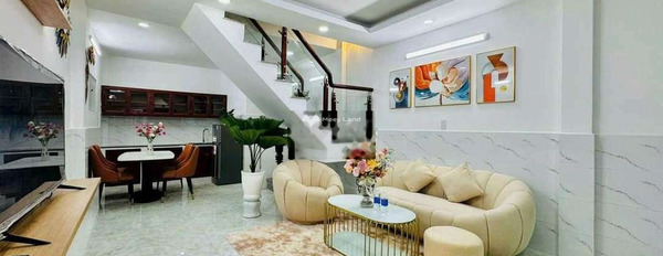 Trong nhà bao gồm 2 phòng ngủ, bán nhà ở có diện tích chính 42m2 bán ngay với giá đề cử 2.45 tỷ vị trí đặt ở trong Phường 14, Hồ Chí Minh-02