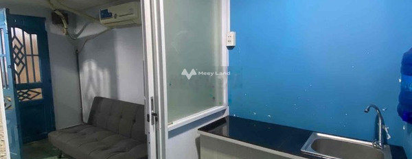 Việc khẩn cấp cho thuê phòng trọ diện tích là 40m2 Phường 25, Hồ Chí Minh thuê ngay với giá công khai chỉ 7 triệu/tháng bãi đậu xe rộng-03