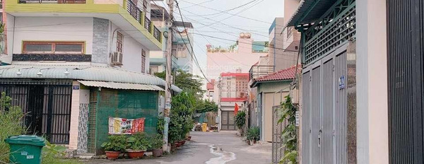 Diện tích 57m2 bán nhà ở vị trí đẹp ngay trên Nguyễn Thị Tư, Hồ Chí Minh hướng Tây - Bắc căn nhà gồm có tất cả 3 PN 3 WC ở lâu dài-02