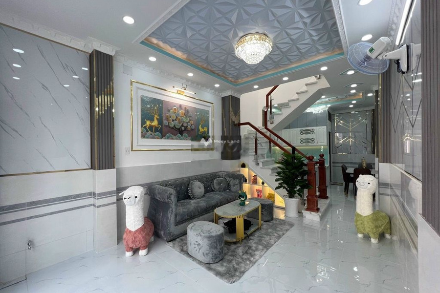 Có diện tích chính 60m2 bán nhà nằm tại Quốc Lộ 50, Hồ Chí Minh căn nhà gồm 3 phòng ngủ 2 WC khách có thiện chí liên hệ ngay.-01
