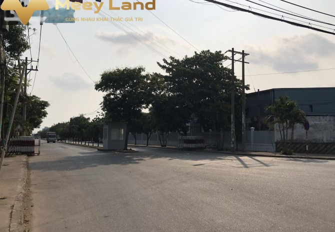 Vị trí đẹp tọa lạc ngay Đường CN1, Quận Tân Phú cần bán kho bãi 15500 m2 bán ngay với giá khởi đầu chỉ 320 tỷ với ngõ có độ 50 m khu vực tiềm năng