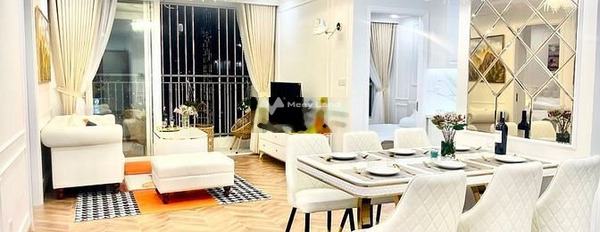 Bên trong Phường 11, Phú Nhuận, cho thuê chung cư giá thuê mua ngay từ 28 triệu/tháng, tổng quan ở trong căn hộ 2 phòng ngủ, 2 WC giá tốt nhất-03