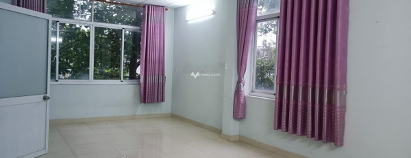 Ccho thuê nhà ở mặt tiền tọa lạc tại Hòa Phú, Thủ Dầu Một. Diện tích 160-03
