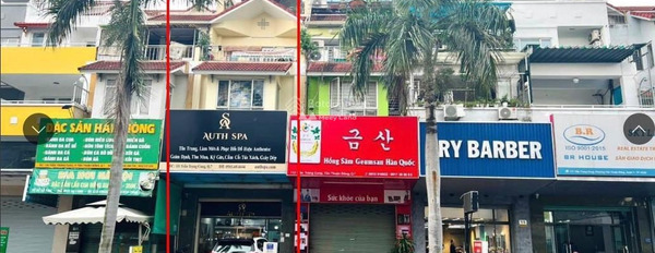 Vị trí thuận lợi tọa lạc ngay Quận 7, Hồ Chí Minh, cho thuê nhà, giá thuê ngay chỉ 23 triệu/tháng có một diện tích là 70m2 liên hệ chính chủ-03