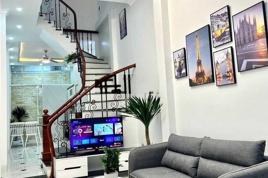 Chính chủ cho thuê nhà riêng 3 tầng mới tinh tại Thanh Xuân Hà Nội -01