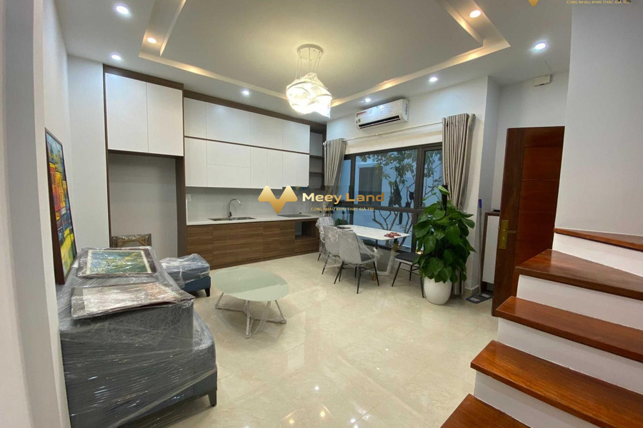 Nhà 4 PN bán nhà ở có diện tích rộng 36 m2 bán ngay với giá siêu mềm 3.3 tỷ vị trí đặt ở trong Đường Đồng Dinh, Quận Long Biên, hướng Đông Nam-01