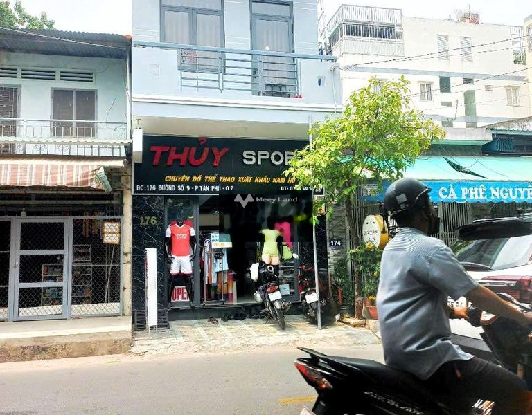 Bán nhà bán ngay với giá cực kì tốt chỉ 13.9 tỷ diện tích gồm 60m2 tọa lạc ngay ở Tân Phú, Quận 7-01