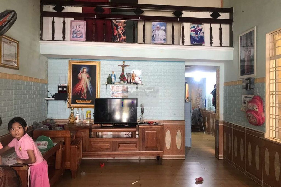 Nhà có 3 PN bán nhà giá bán chốt nhanh từ 2.2 tỷ diện tích rộng 90m2 ngay trên Trần Quang Khải, Sơn Trà-01