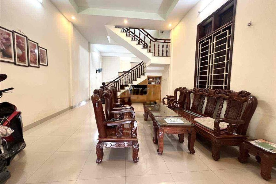 Nhà gồm 3 PN bán nhà ở diện tích khoảng 90m2 bán ngay với giá cực êm 3.3 tỷ vị trí mặt tiền tọa lạc gần Buôn Ma Thuột, Đắk Lắk-01