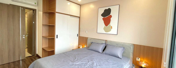 Cho thuê căn hộ 2 ngủ nội thất mới tinh, DT rộng 73m2, Decor có gu tại Hoàng Huy Commerce, giá 12tr -02