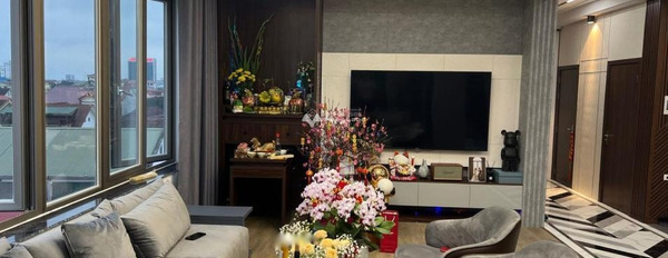 Bán nhà ở diện tích rộng 283m2 bán ngay với giá mua liền từ 16 tỷ vị trí cực kì thuận lợi ngay tại Phùng Chí Kiên, Nghệ An-03