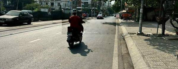 Trong căn nhà này có 3 PN, cho thuê nhà, giá thuê cực mềm chỉ 18 triệu/tháng diện tích vừa phải 100m2 mặt tiền tọa lạc ngay ở Tân Phú, Hồ Chí Minh-02