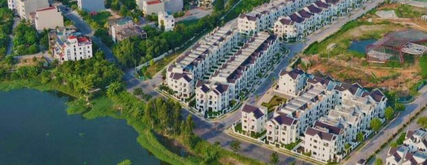 Bán gấp 2 căn nhà biệt thự view hồ, view sân Golf vô cùng đẳng cấp mặt phố Lý Nam Đế - Vĩnh Yên-02