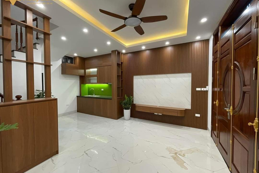 Bán nhà Xuân Phương, phố Trịnh Văn Bô 35,6m2, 5 tầng, gần đường lớn, tiện ích tốt-01