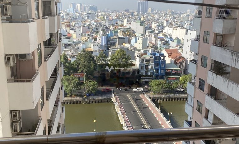 Chung cư 1 phòng ngủ, cho thuê căn hộ nằm trên Phường 12, Hồ Chí Minh, trong căn hộ tổng quan bao gồm 1 PN, 1 WC thuận mua vừa bán