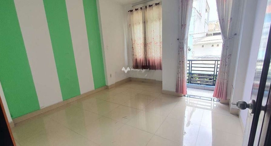 Vị trí mặt tiền gần Lái Thiêu, Thuận An cho thuê nhà giá thuê sang tên chỉ 6 triệu/tháng, trong căn này gồm có 2 phòng ngủ, 2 WC-01