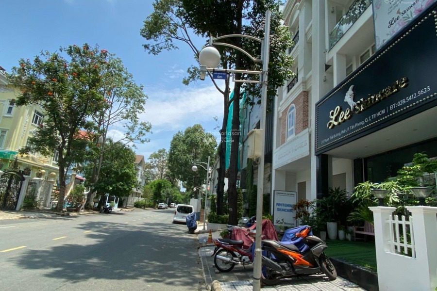 Nằm tại Tân Phong, Quận 7, cho thuê nhà, giá thuê khuyến mãi 62 triệu/tháng diện tích rộng rãi 126m2 giá siêu rẻ-01