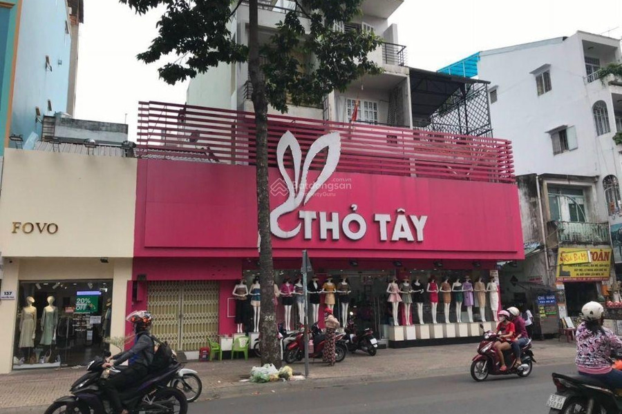 Cho thuê mặt tiền số 141 - 143 Nguyễn Trãi, Quận 5, DT: 8x16m, 1 trệt 3 lầu, DTSD: 500m2 -01