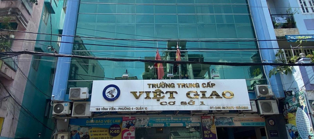 Bán nhà vị trí thuận lợi nằm trên Cầu Kho, Hồ Chí Minh bán ngay với giá tốt bất ngờ chỉ 62 tỷ có diện tích gồm 132m2 hướng Đông Nam