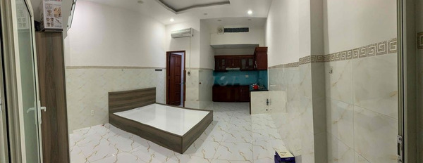 Phòng lớn, Bếp rộng. 30m2. Full nội thất. Linh Đông -03