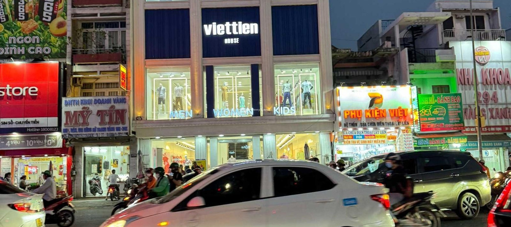 Bán nhà bán ngay với giá thương mại 79 tỷ có diện tích gồm 800m2 Bên trong Vành Đai Trong, Hồ Chí Minh