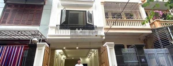 Nhà 6 phòng ngủ cho thuê nhà ở diện tích sàn là 50m2 thuê ngay với giá cực tốt từ 28 triệu/tháng vị trí đẹp tọa lạc tại Nguyễn Thị Định, Cầu Giấy-02