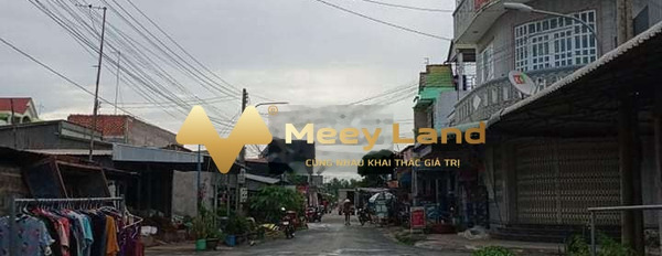 Bán nhà vị trí mặt tiền tọa lạc trên Xã Hưng Điền, Huyện Tân Hưng bán ngay với giá đề cử chỉ 2 tỷ có dt 270 m2-02