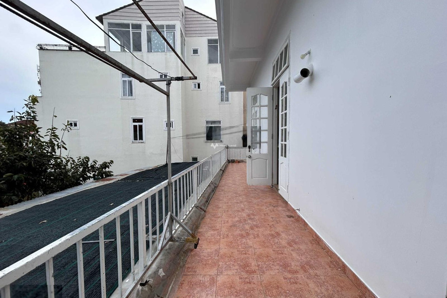 Cho thuê nhà tọa lạc ngay Phường 6, Lâm Đồng, giá thuê hữu nghị từ 35 triệu/tháng diện tích thực tế 170m2, căn nhà gồm tổng cộng 7 phòng ngủ-01