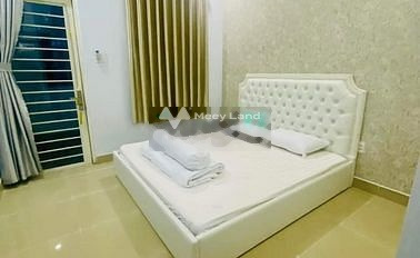 Căn nhà có tổng cộng 2 phòng ngủ, bán nhà ở diện tích chuẩn 39m2 bán ngay với giá cực tốt chỉ 1.88 tỷ tại Kim Biên, Quận 5-02
