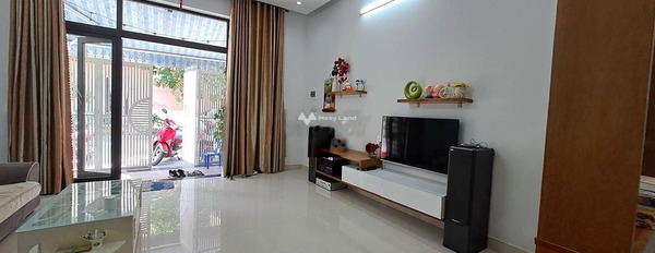 Vị trí ở An Nhơn, Sơn Trà cho thuê nhà thuê ngay với giá mềm 16 triệu/tháng, tổng quan trong nhà 3 phòng ngủ, 3 WC-02